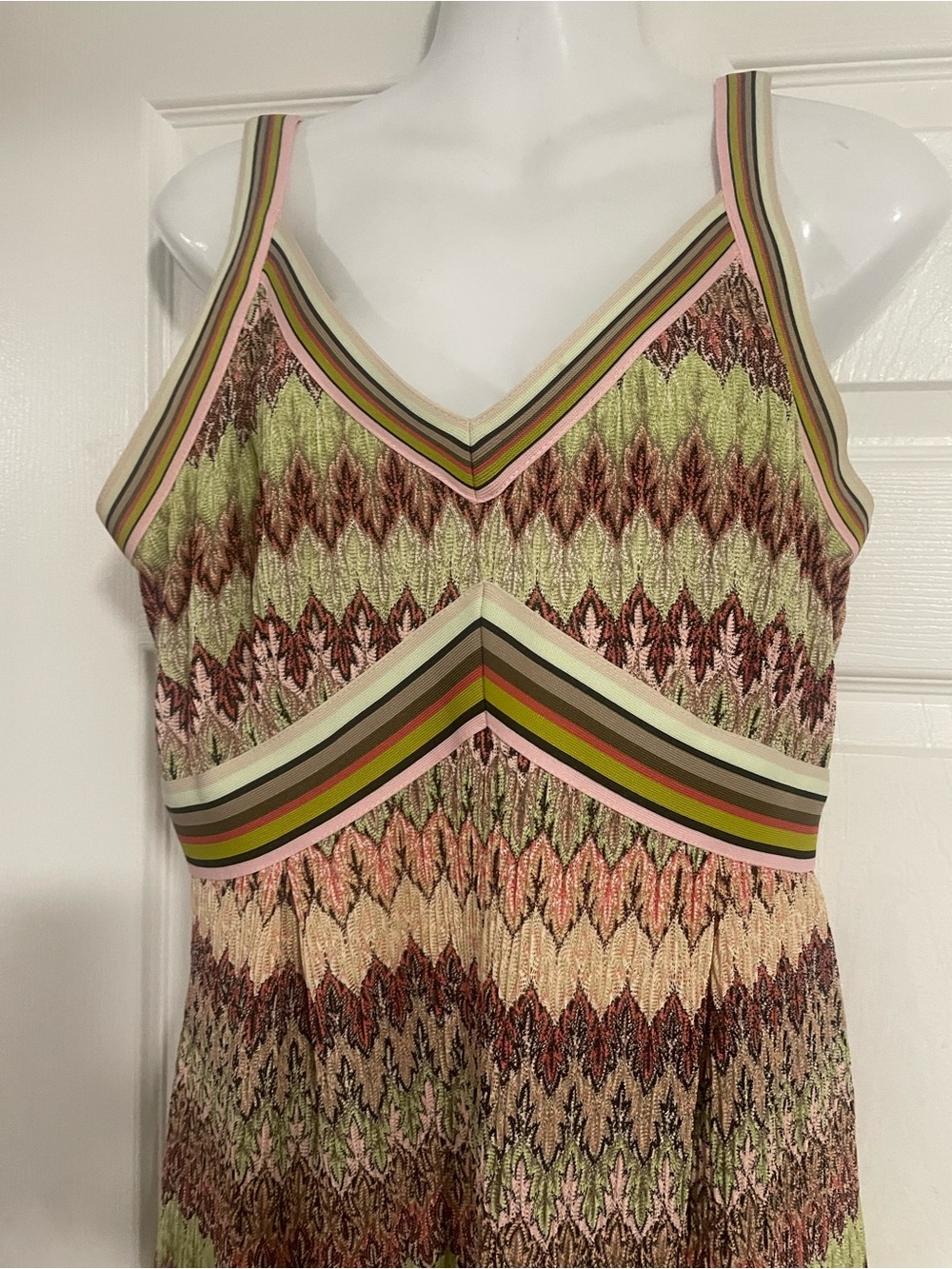Sleeveless V-Neck Chevron Knit Dress in Green and Pinky by Riani Size 10 - Picture 2 of 3